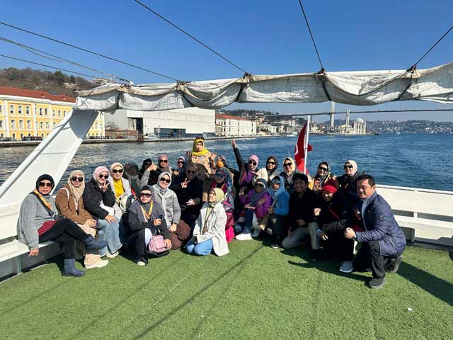 Jamaah Umroh Plus Turki Bosphorus Tour